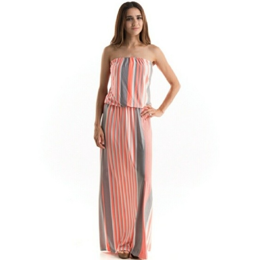 😍 Striped Maxi Dress
